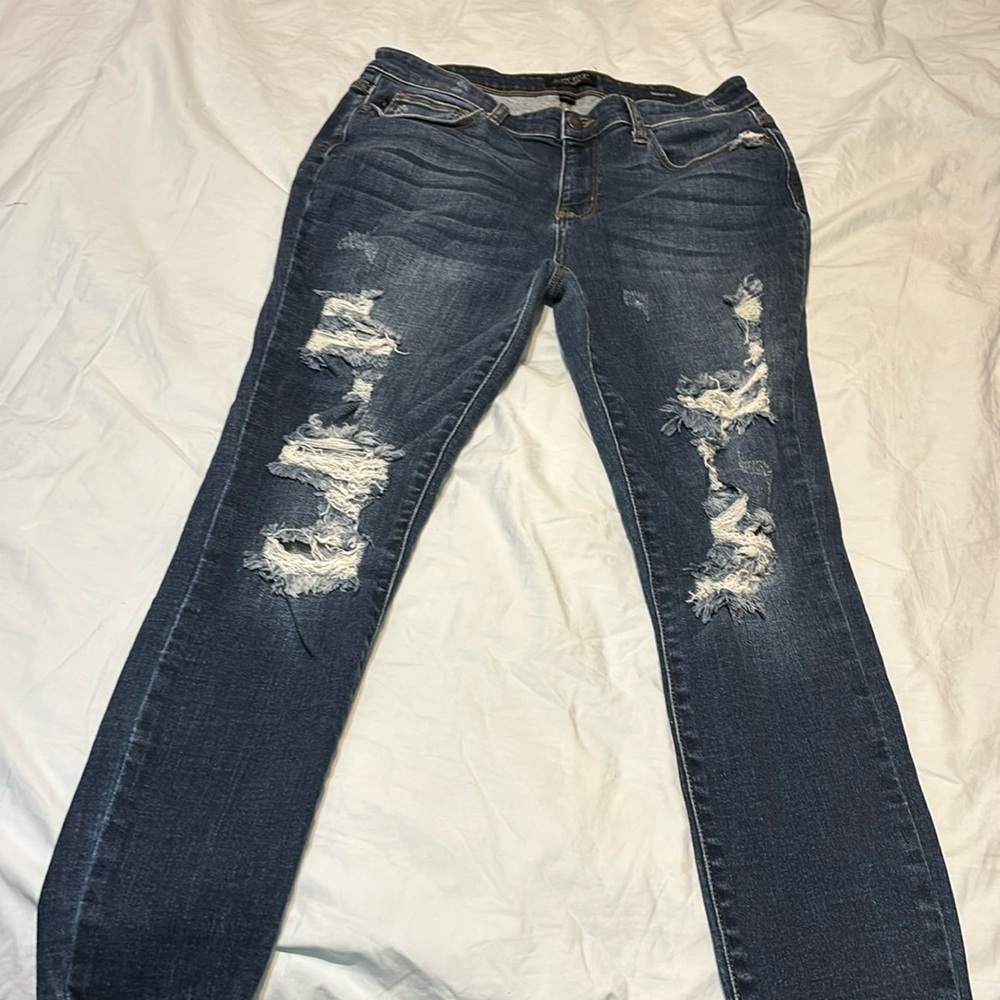 Judy blue distressed skinny fit jeans